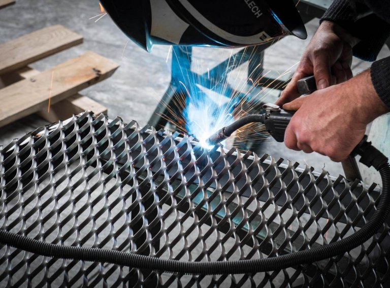 Metal Manufacturing mesh manufacturing