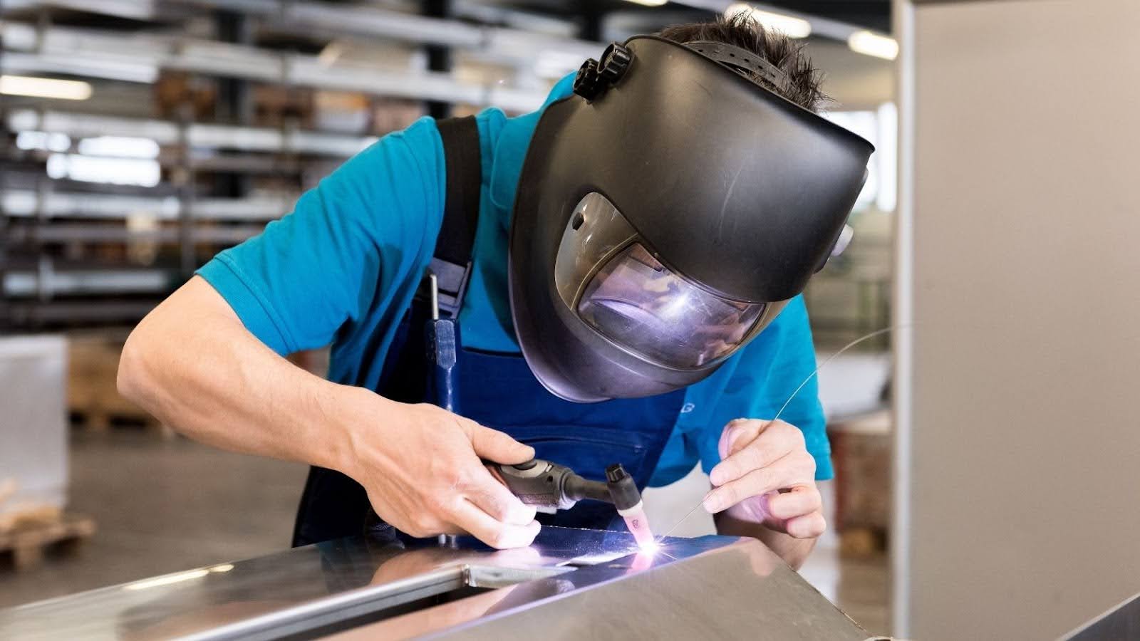 What is Aluminum TIG Welding? How is it Done? Aluminum TIG Welding Techniques
